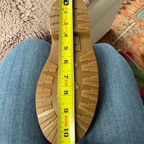 The Frye Company shearling boots (size 7.5) - Picture 4 of 7